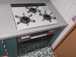 静岡キッチン取付け隊　電気オーブンを後付　施工後